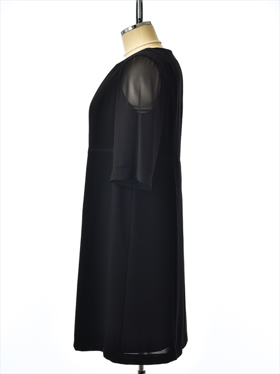 ゆったりサテン使いノーカラーJKアンサンブル(25号-35号 ゆったりサテン使いノーカラーJKアンサンブル(25号-35号